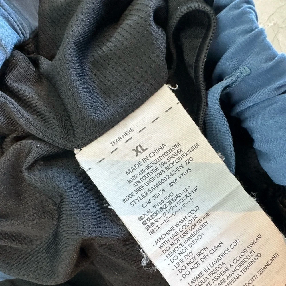 SAUCONY RUNNING SHORTS - Picture 5 of 8
